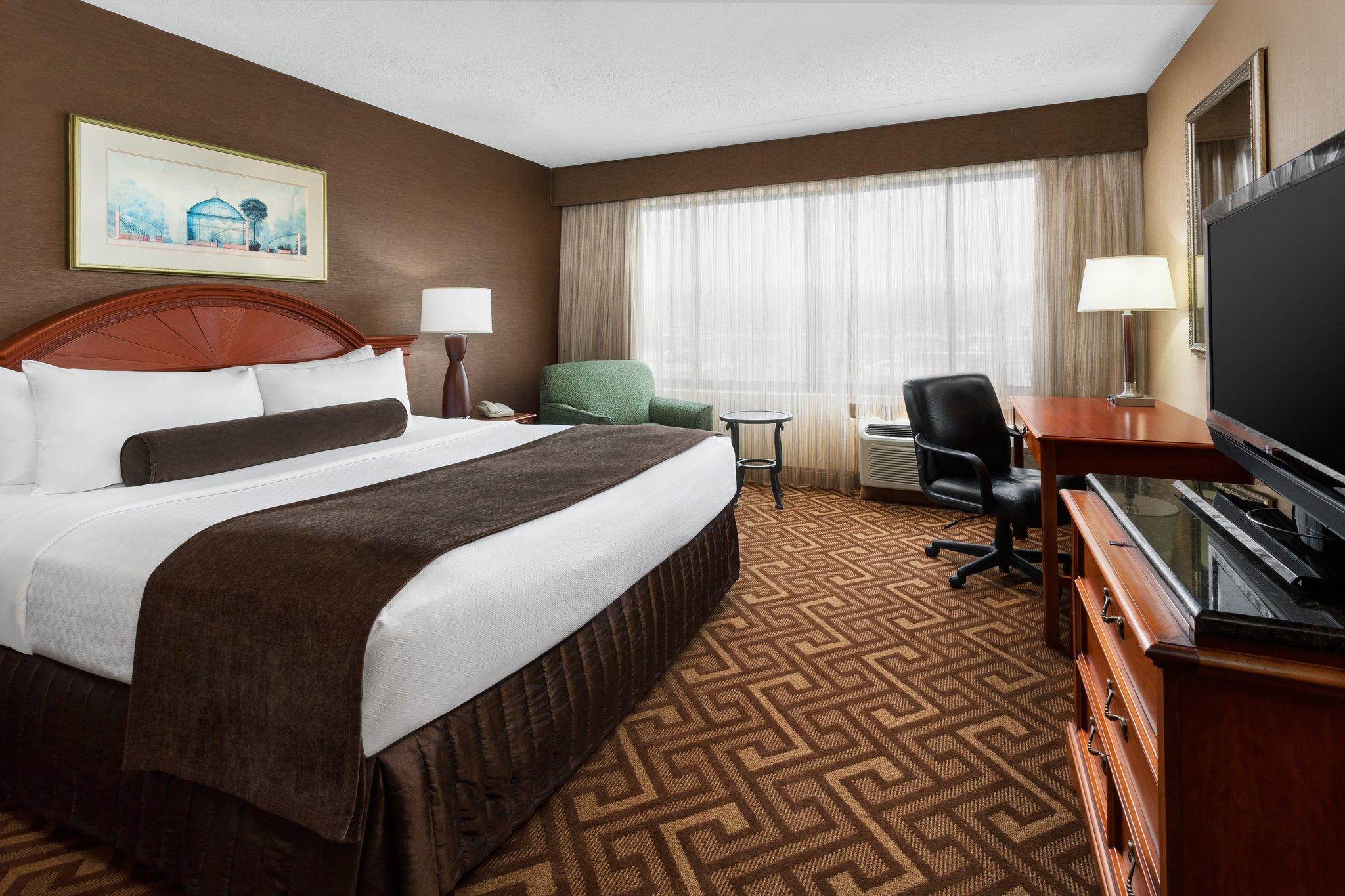 Hotel Crowne Plaza Englewood By Ihg Exterior foto